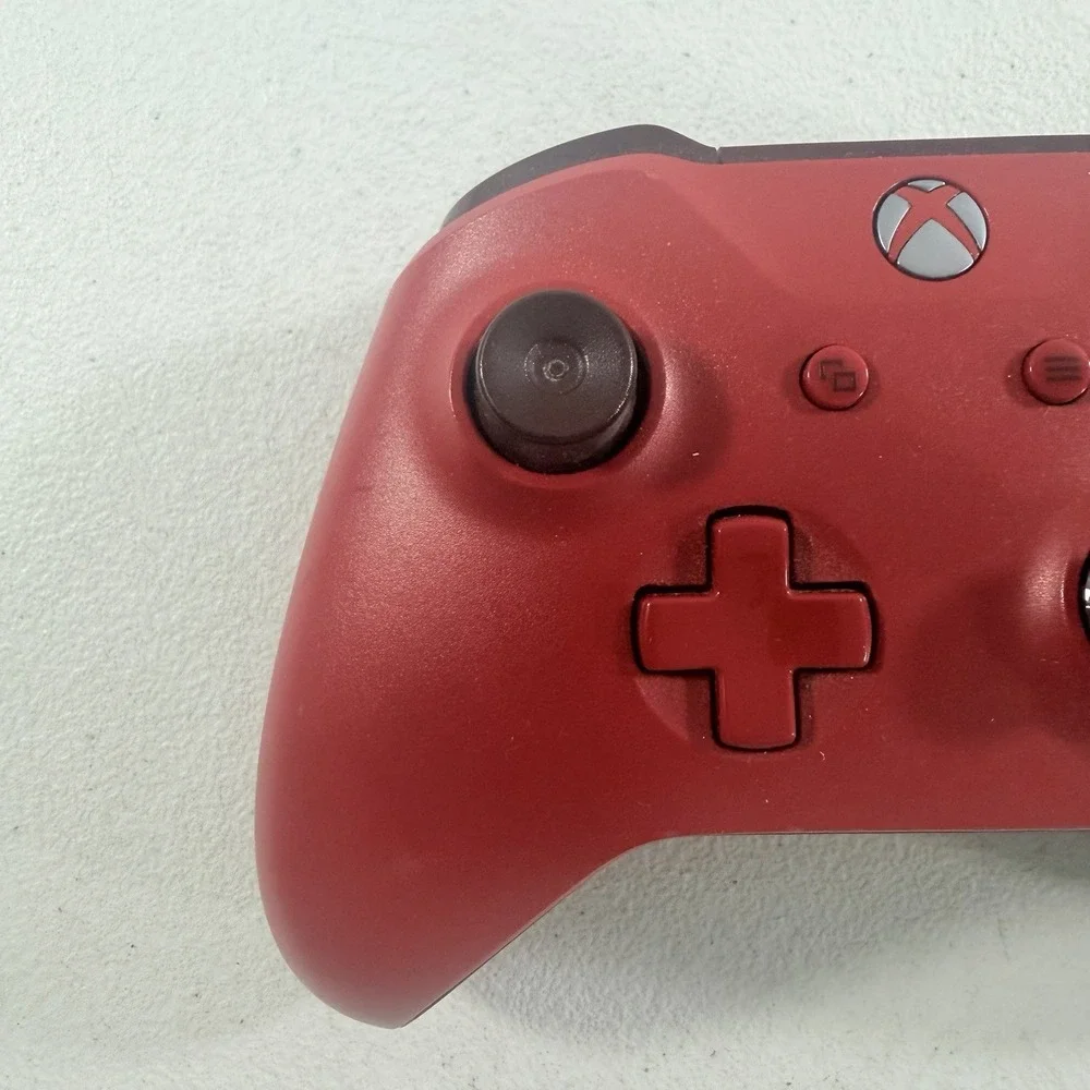 Xbox One Wireless Controller Deep Red Model 1708 Bluetooth FOR PARTS/REPAIR READ